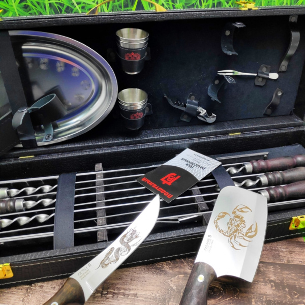 Набор для шашлыка и гриля в чемодане Кизляр Царский №8, 16 предметов с декоративной строчкой